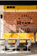 ryanslolas_04_lobby_0016.jpg